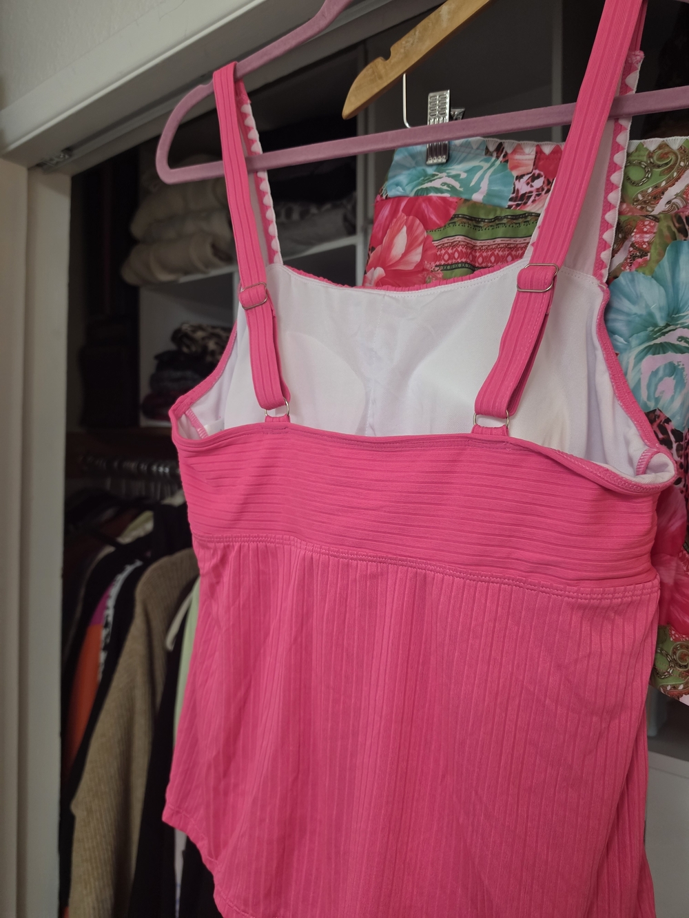 Tankini - Picture 3 of 3